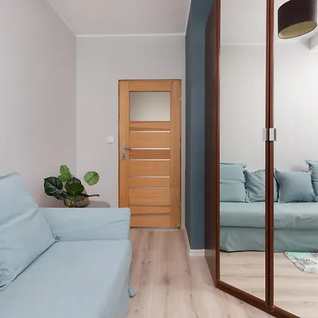 Deluxe House With Bedroom Bathtub By Renters Prestige * غدانسك